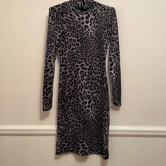 Robe Imprimé Animalier Cache Taille 6 - Occasion Très Bon état, Longueur Genou